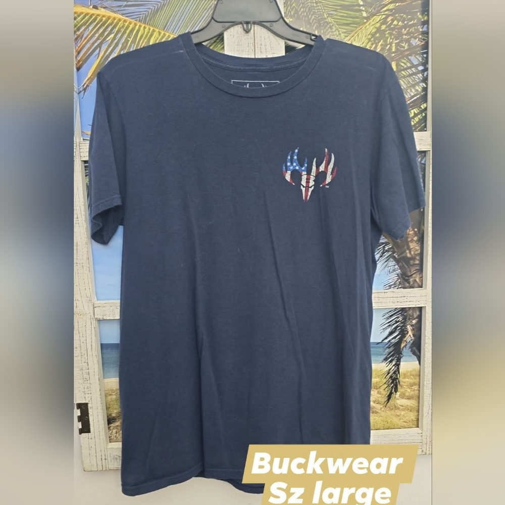 Buck wear mens patriotic tshirt sz large